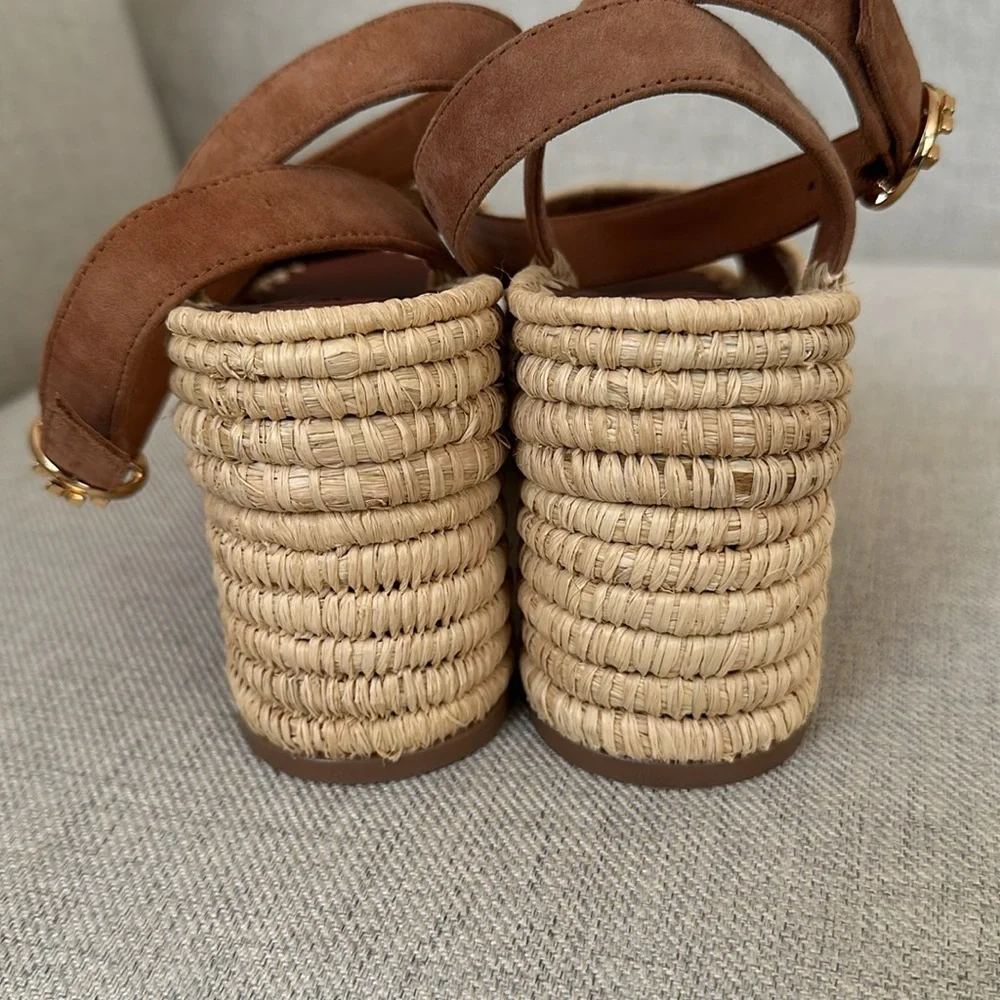 Tory Burch size 8.5 women’s platform / wedge sandal heels EUC